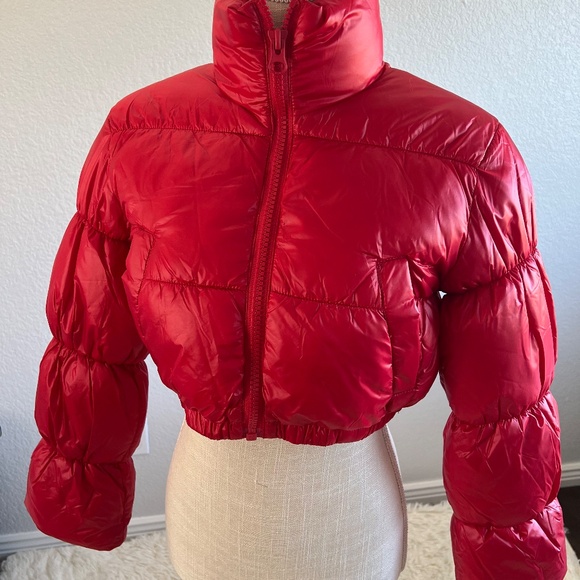 H&M Red Puffer Coat Crop New with Tags - Picture 2 of 9